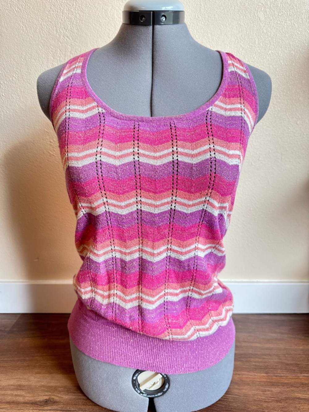 725 Originals Y2K Pink Striped Knit Tank Top | Retro Wavy Stripe Sleeveless Cami - Picture 2 of 7